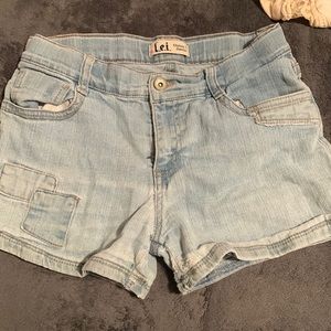 Light washed Jean shorts